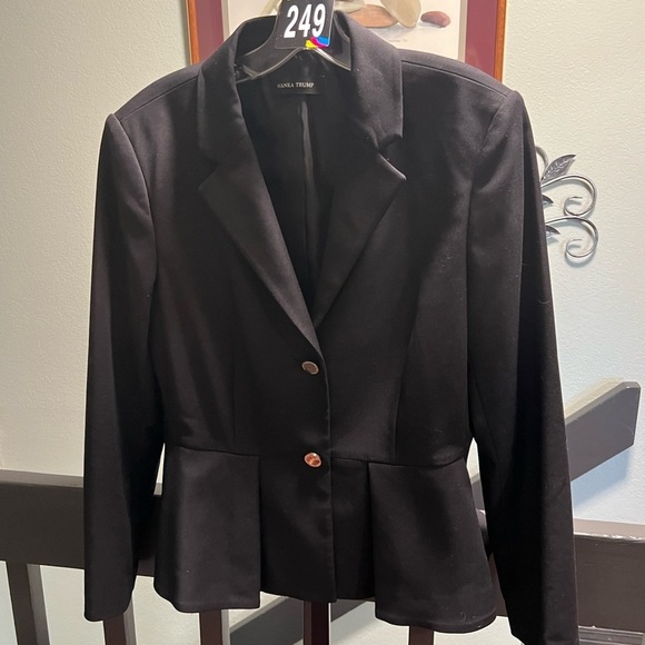 Ivanka Trump Jackets & Blazers - Ivanka Trump Black Blazer